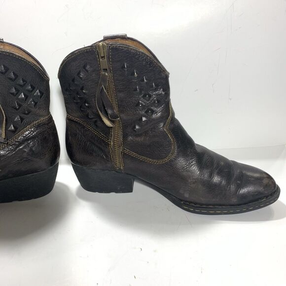 Born Leather Textured Studded Ankle Cowboy Western Boots Size 9.5 Women’s - Picture 7 of 16